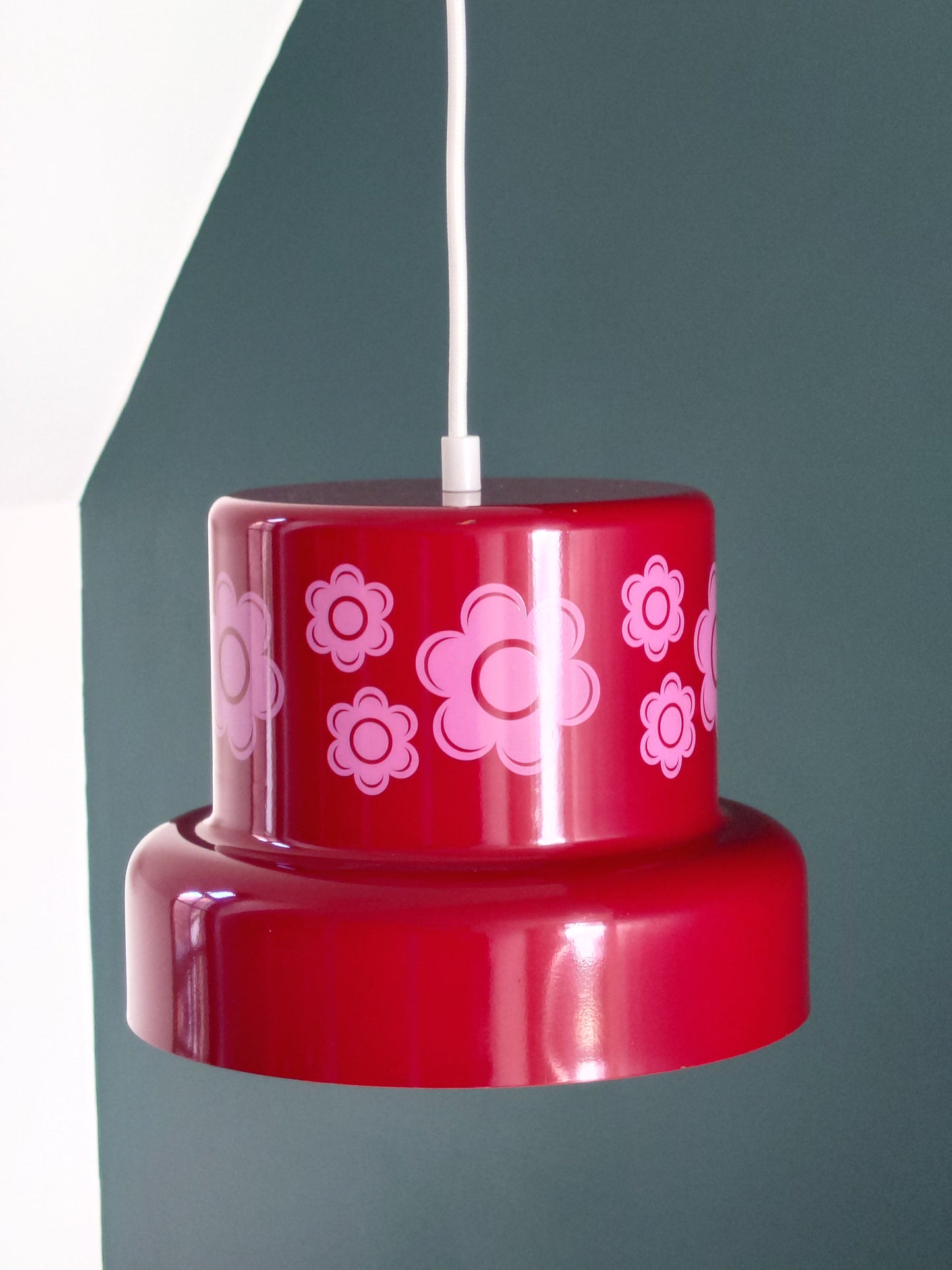 Fog & Morup Arabia Danish Pendant Lamp Kaj Franck Enamel Vintage Retro Red Pink Flower