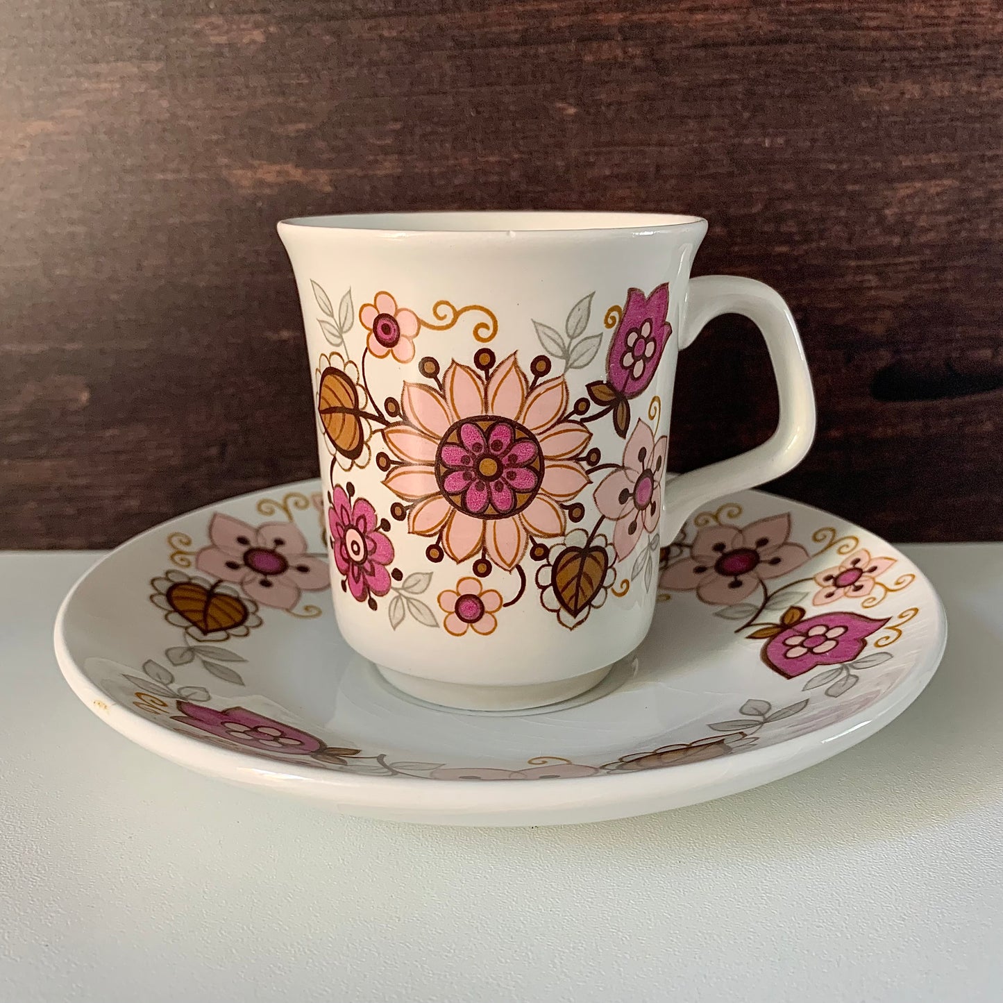 J&G Meakin Filigree Pink Ceramic Espresso Cups & Saucers British English 1960s 1970s Gifts Presents