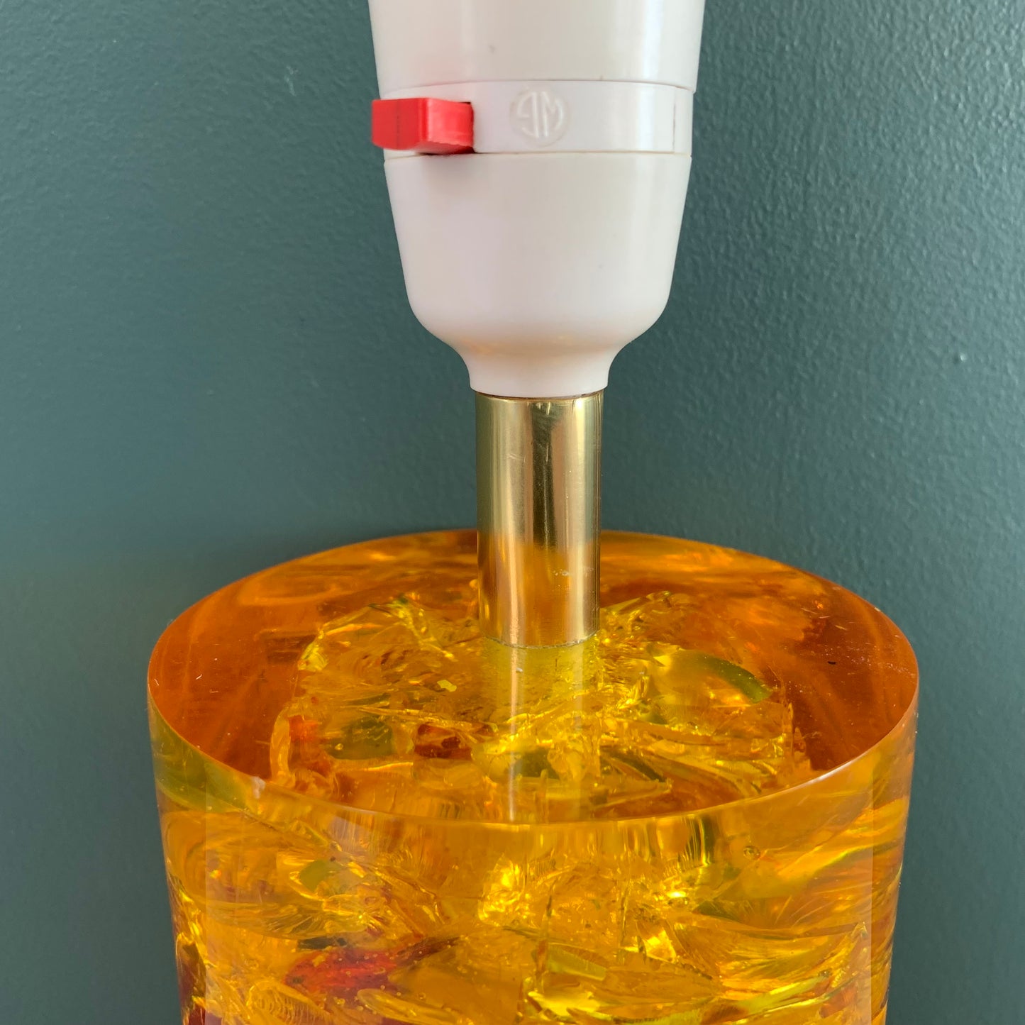 Shattaline British Yellow Orange Table Lamp Cracked Resin Crushed Ice Vintage Retro Atomic Era Shatterline