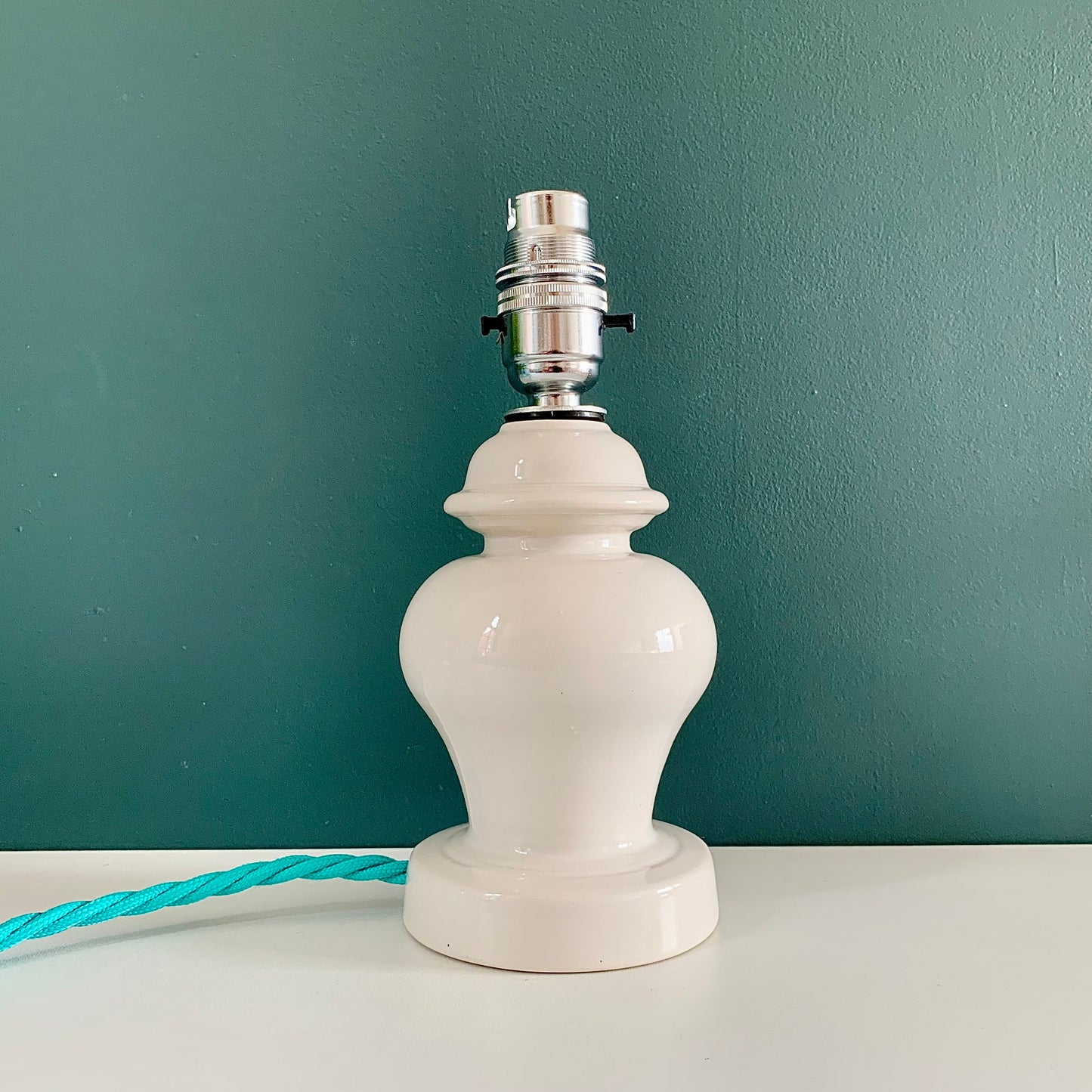 Vintage Royal Doulton British White Sheerlite Ceramic Table Lamp English 1960s Retro