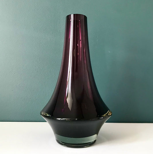Riihimaki Amethyst Purple Glass Vase Finnish Violet 1379 Vintage 1960s 1970s Retro