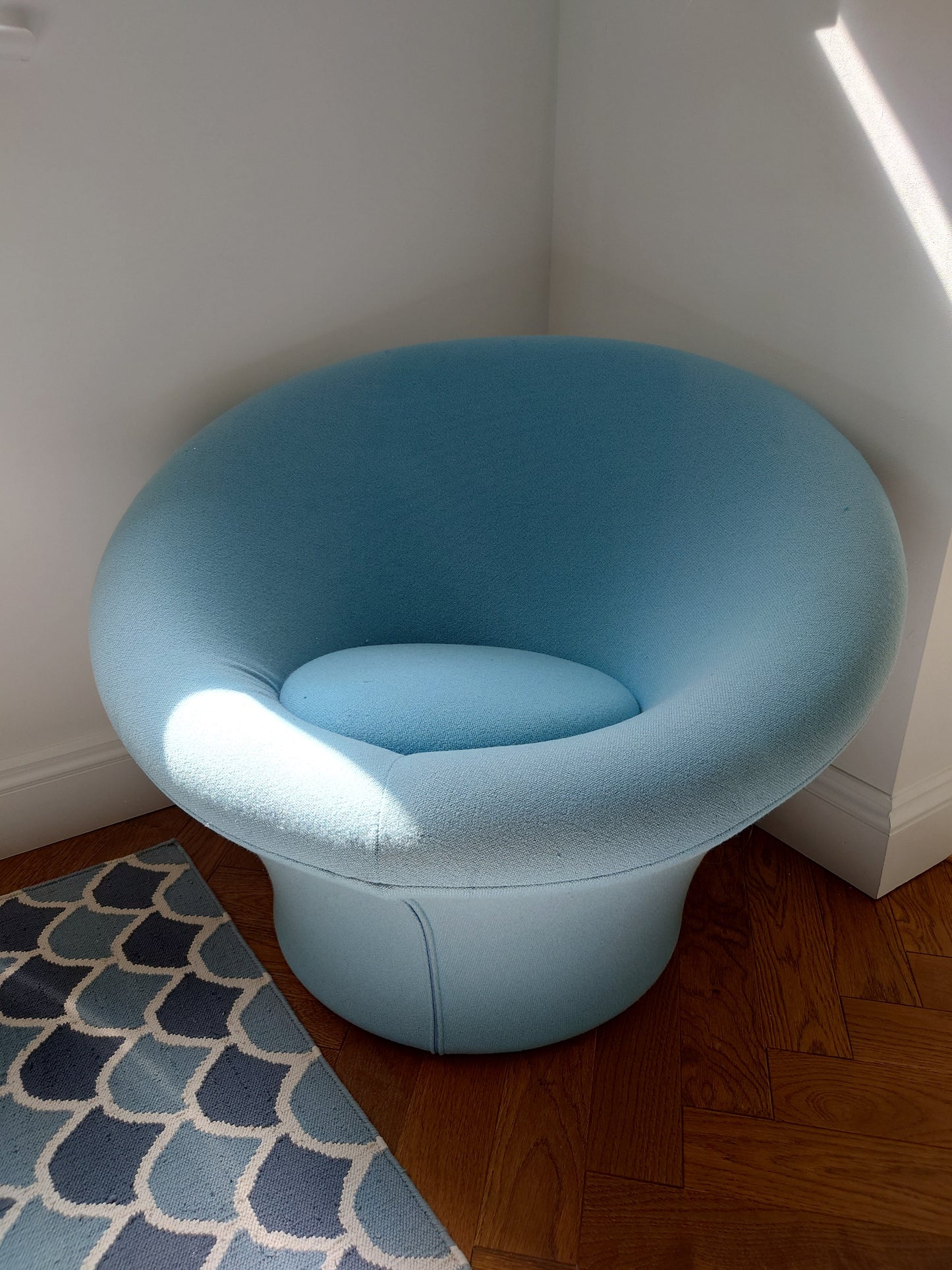 Vintage Pierre Paulin for Artifort Blue Mushroom Chair