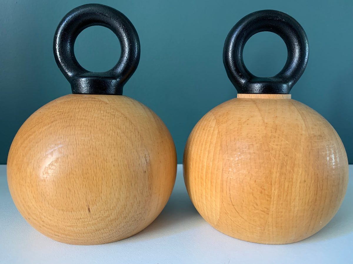 Bodum Nissen Danish Ball Boy Salt Pepper Mills & Stand Set Wood Quistgaard Era